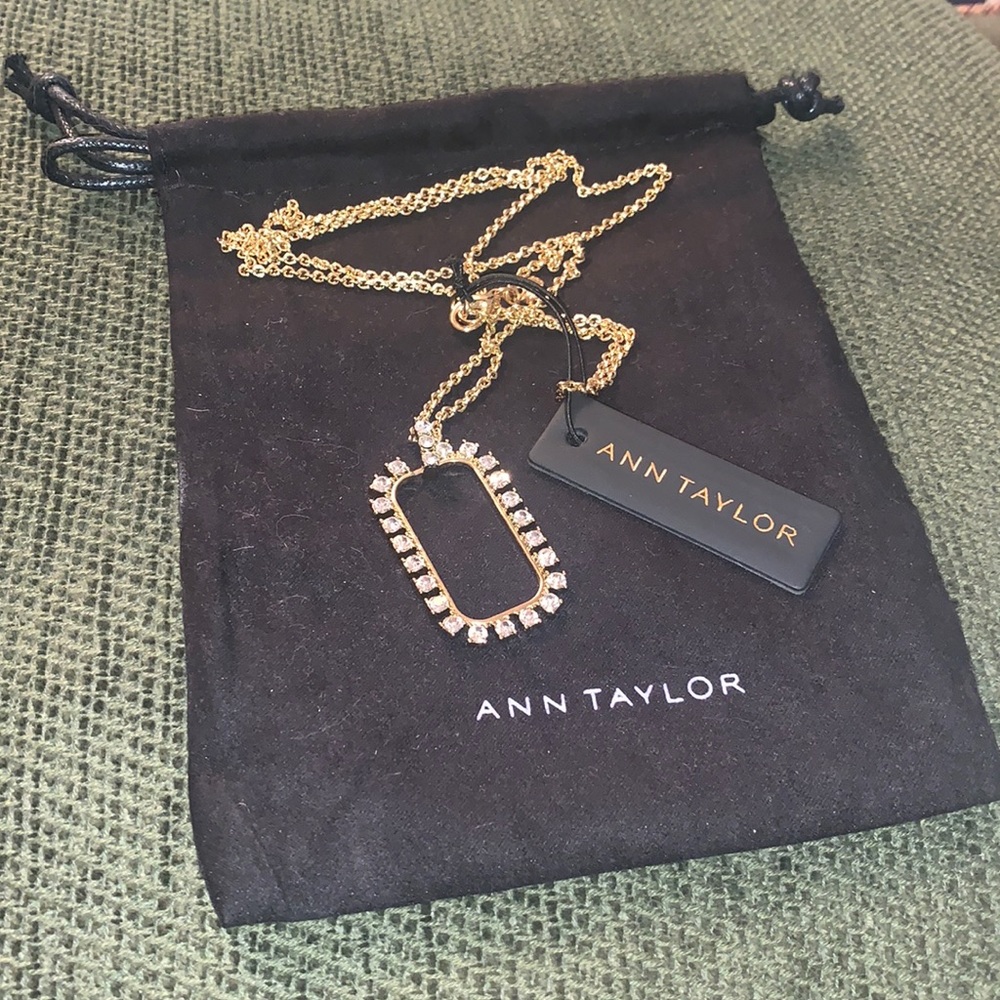 Ann Taylor rhinestone pendant necklace. NWT
